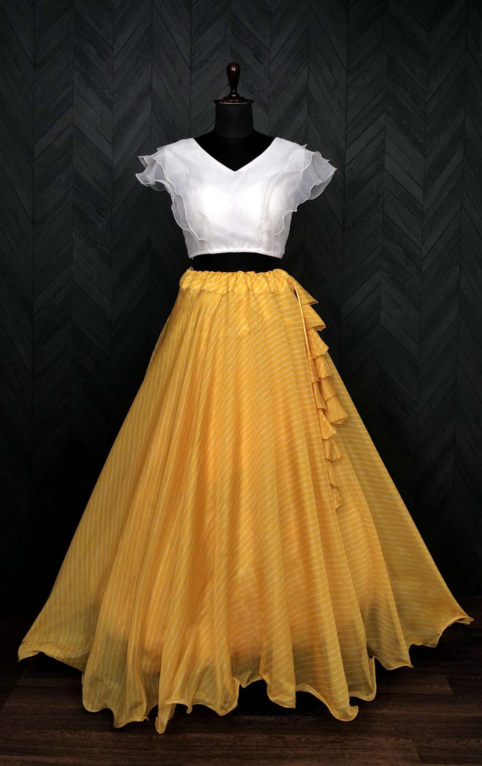 Premium Designer Leheriya Digital Printed Organza Lehenga Choli Set - Image 3