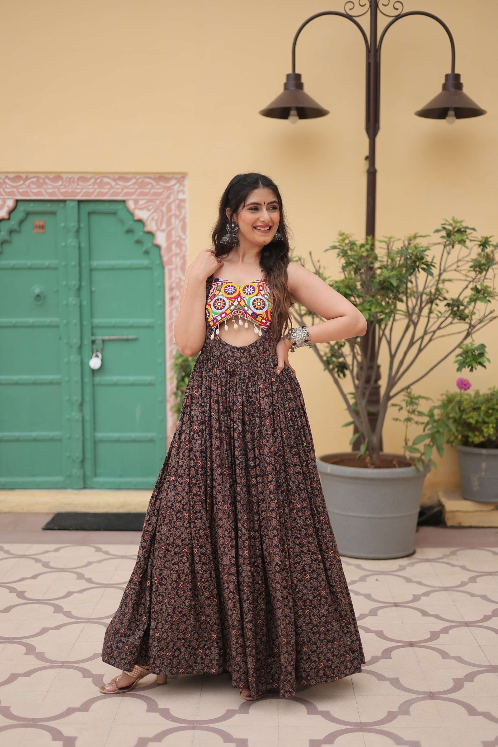 Black Faux Georgette Designer Gown ? Fully Flared Elegant Party & Wedding Set - Image 4