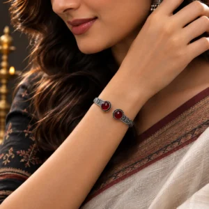 silver geomatric bracelate